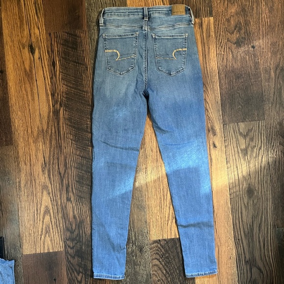 American Eagle Super Hi-Rise Jeggings - Picture 2 of 5